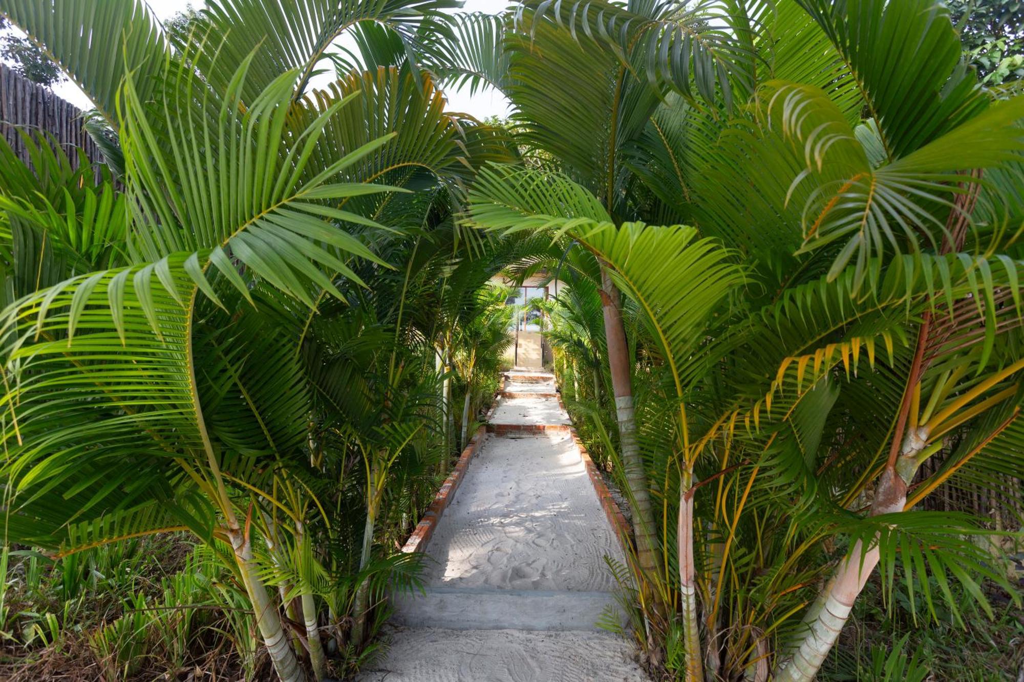 Hotel Anaya Koh Rong Pagoda Beach Esterno foto